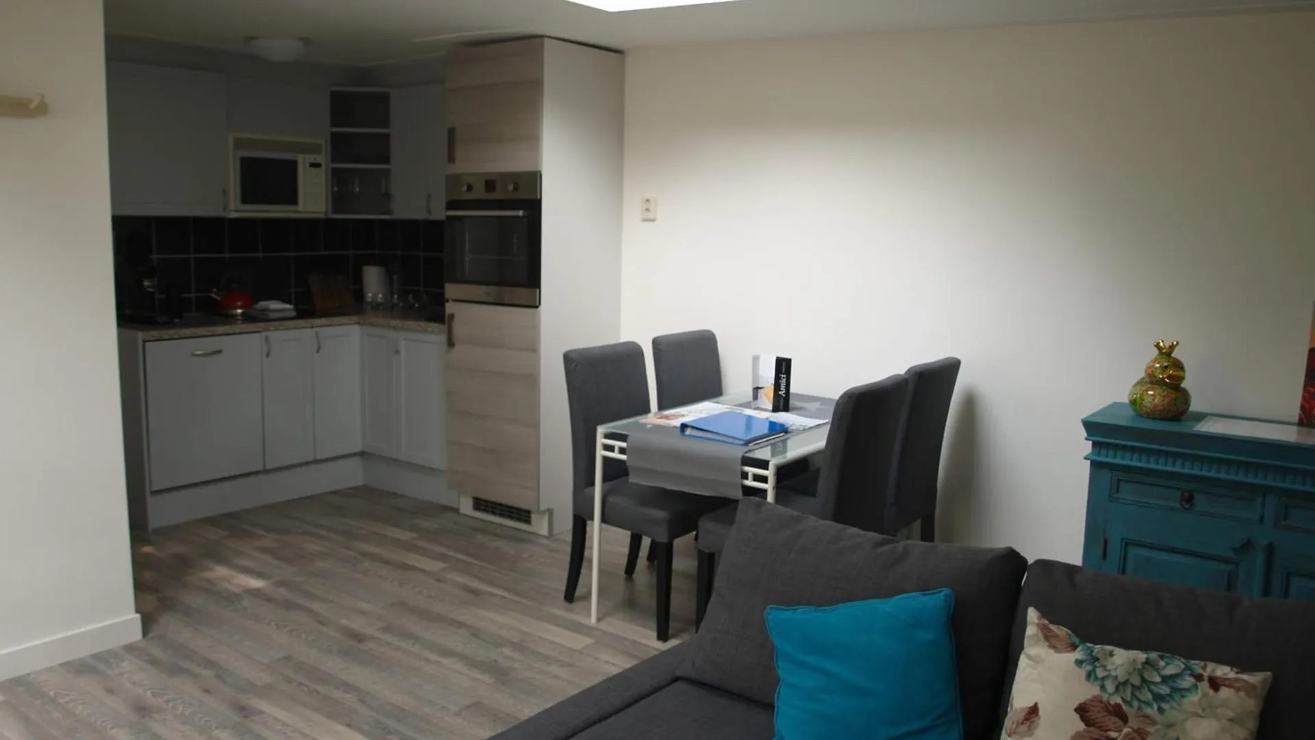 Jabaki Garden House Appartement Hoofddorp